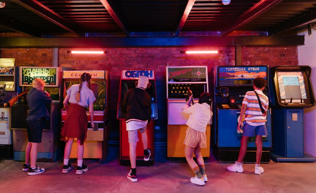 boomers-x-geracao-z-cinco-coisas-que-os-mais-jovens-nao-querem-gastar-dinheiro-site-vibe-atual-4-scaled-e1741438853511-1024x626 Boomers x Geração Z: 5 gastos que os jovens evitam